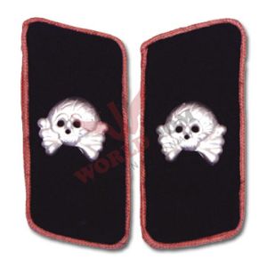 Army Panzer Collar Tabs with Metal Skulls Pink Piping EM